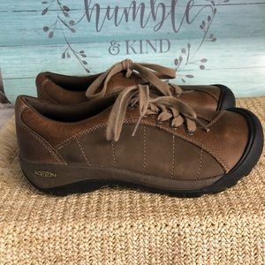 Keen presidio cascade shoes sz 7